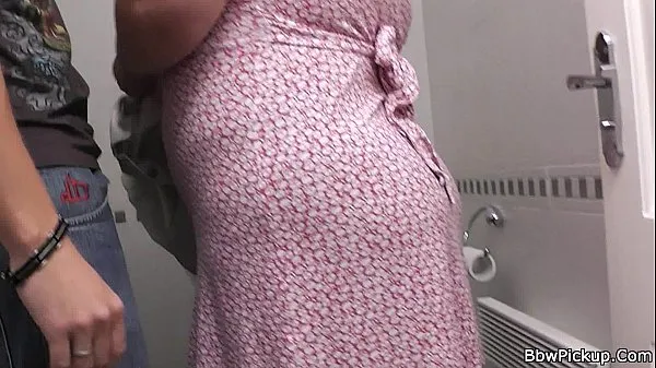 Bedste Bbw picked up and fucked in restroom energivideoer