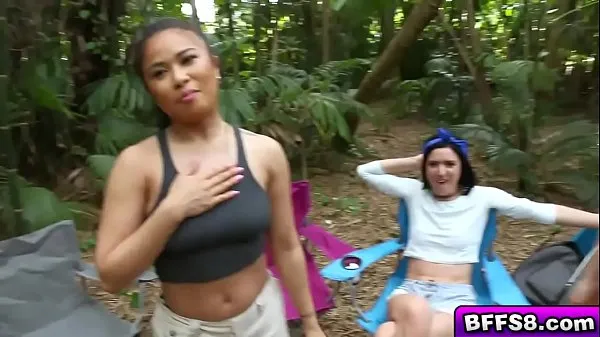 Nejlepší Fine butt naked camp out hungry for a big cock energetická videa
