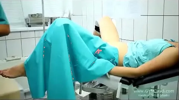 Bästa beautiful girl on a gynecological chair (33 energivideor