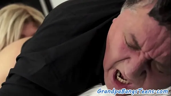 Τα καλύτερα βίντεο Gorgeous teen rims seniors asshole ενέργειας