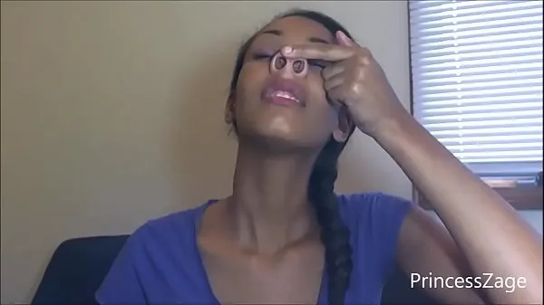 最佳Ebony Nose Play能源视频