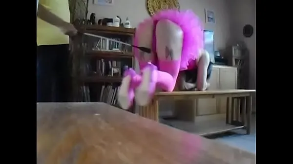 Beste Pink sissy spanking energievideo's