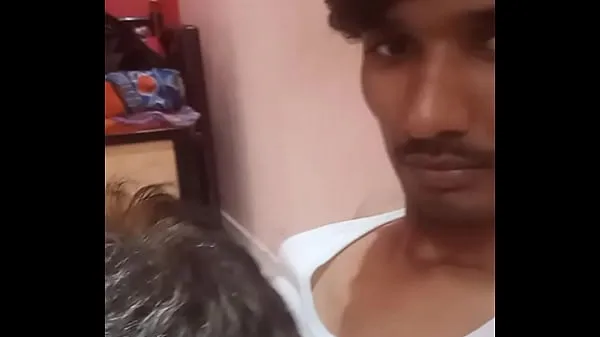 Los mejores India cachonda padre chupando dick vídeos de energía