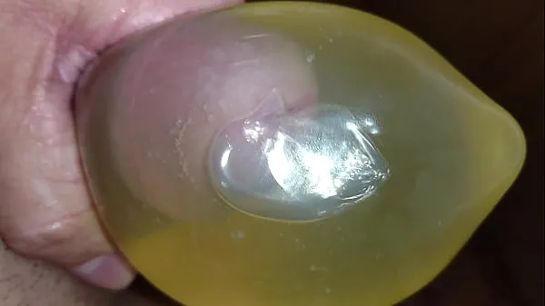 最高のGolden Champagne in a condomエネルギービデオ