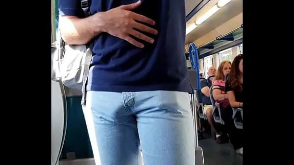 Meilleures vidéos sur l’énergie Big valise sur le gros train bombé