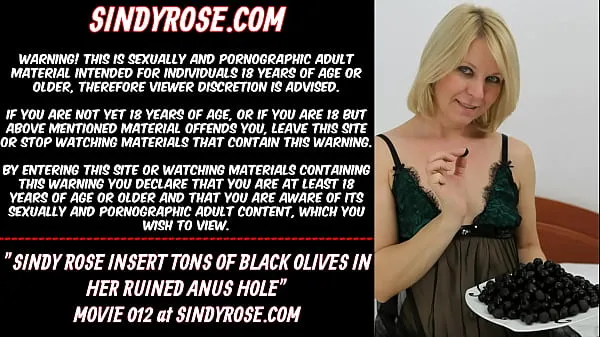 Meilleures vidéos sur l’énergie Des olives noires de Sindy Rose ont détruit le cul et un beau prolapsus anal