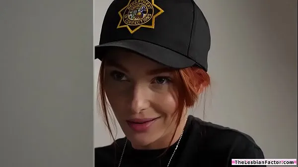 Τα καλύτερα βίντεο Blonde babe licked by perv lesbian redhead ladycop ενέργειας