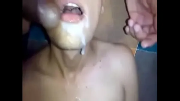 Video tenaga Drinking milk straight from the source terbaik