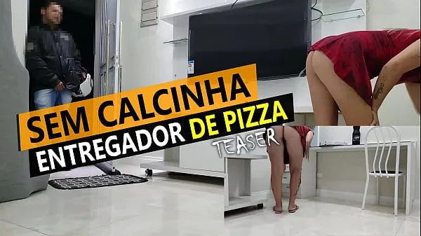 Bedste Cristina Almeida receiving pizza delivery in mini skirt and without panties in quarantine energivideoer