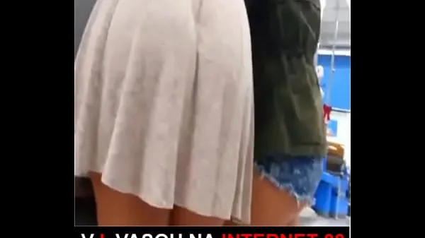 Najlepšie videá o Hot kings busted in the street with short skirts and big ass prohibited videos energii