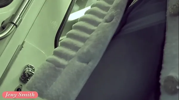 بہترین A Subway Groping Caught on Camera توانائی کی ویڈیوز