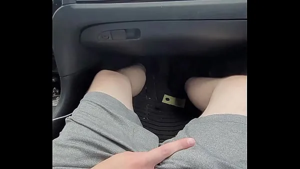 Meilleures vidéos sur l’énergie voiture publique branlette et éjaculation dans la bouche pipe