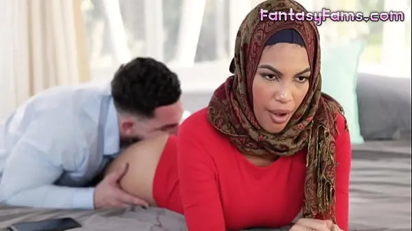 Best Fucking Muslim Converted Stepsister With Her Hijab On - Maya Farrell, Peter Green - Family Strokes energy Videos