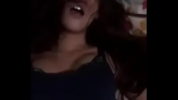 Bästa Tinder Lima girl screams a lot energivideor