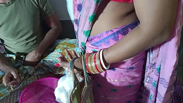 Parhaat Egg seller fucks bhabhi at home alone XXX Bhabhi Sex energiavideot