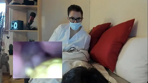Bedste Doctor Nicoletta gyno visits her friend and shrinks you inside her big pussy energivideoer
