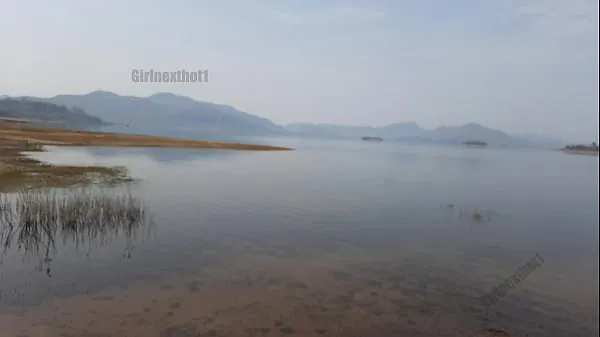 I migliori video sull'energia Sesso di coppia indiano più caldo all'aperto - Sesso in un luogo pubblico aperto - Video di sesso sul fiume in hindi