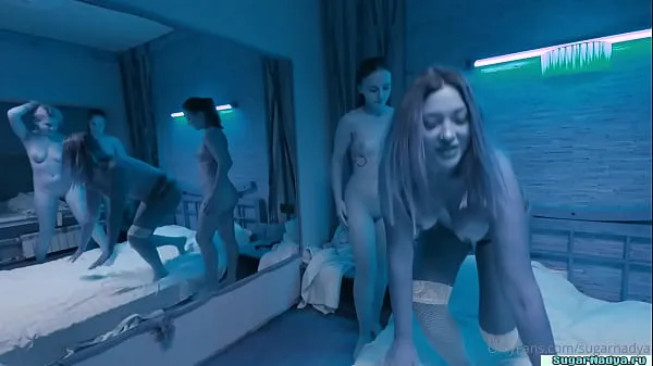 Τα καλύτερα βίντεο SugarNadya and NataliGreen came for an oil massage, but were met by two horny Russian beauties ενέργειας