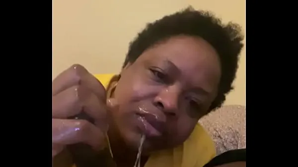 최고의 Mature ebony bbw gets throat fucked by Gansgta BBC 에너지 동영상