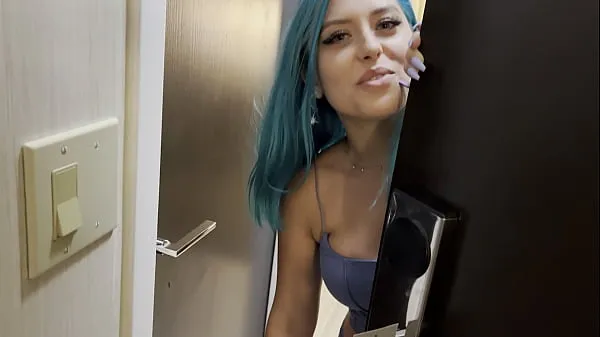 Video energi Casting Curvy: Blue Hair Thick Porn Star BEGS to Fuck Delivery Guy terbaik
