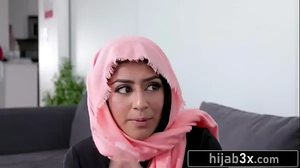 सर्वश्रेष्ठ Hot Muslim Teen Must Suck & Fuck Neighbor To Keep Her Secret (Binky Beaz ऊर्जा वीडियो