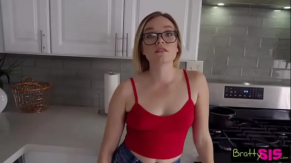 Beste I will let you touch my ass if you do my chores" Katie Kush bargains with Stepbro -S13:E10 energievideo's