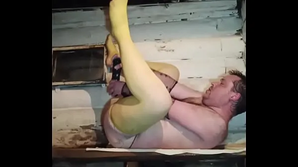 Bedste Gay in yellow stockings was fucked in anal by a fat black cock energivideoer