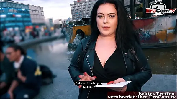 أفضل مقاطع فيديو الطاقة German fat BBW girl picked up at street casting