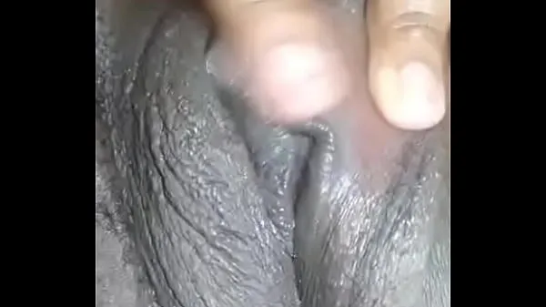 Meilleures vidéos sur l’énergie shes rubbing her big clit