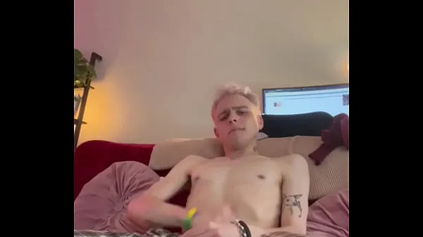 I migliori video sull'energia Ragazzo gay sorpreso dal venire