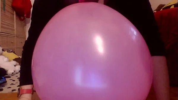 Los mejores Milf italiana se corre encima de los globos toda mojada vídeos de energía